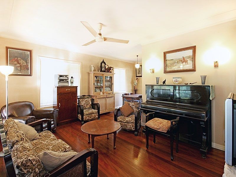 22 Bromar Street, The Gap QLD 4061