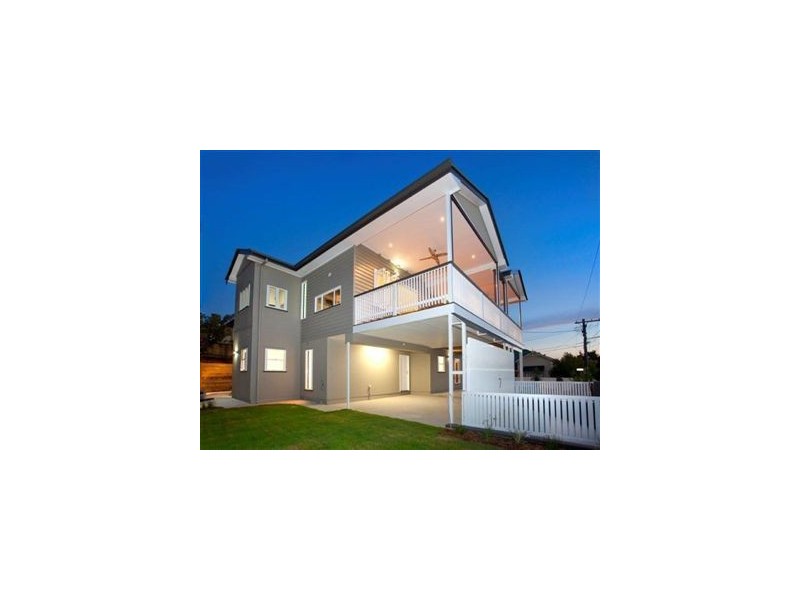 4 Kent Street, Red Hill QLD 4059