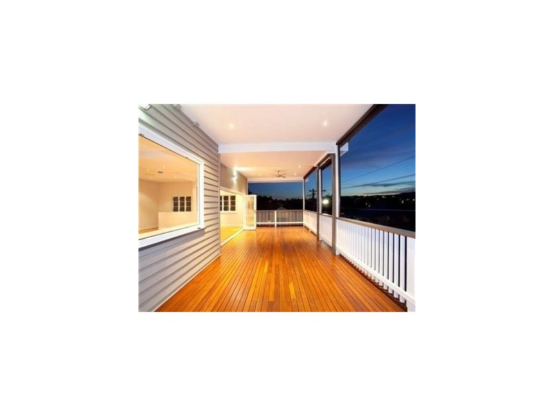 4 Kent Street, Red Hill QLD 4059