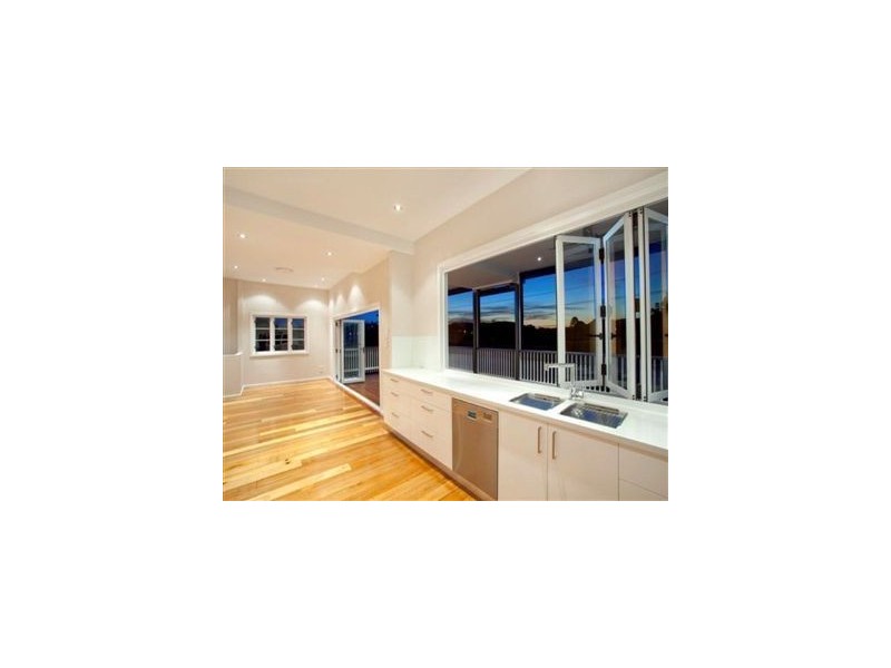 4 Kent Street, Red Hill QLD 4059