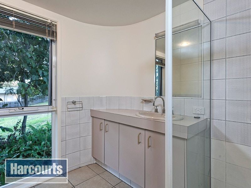 261 Bielby Road, Kenmore Hills QLD 4069