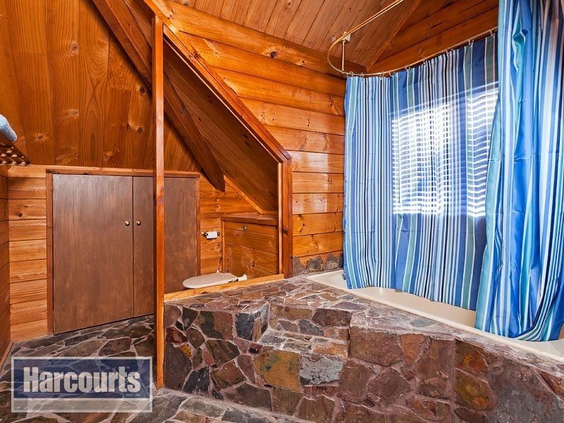 1253 Waterworks Road, The Gap QLD 4061