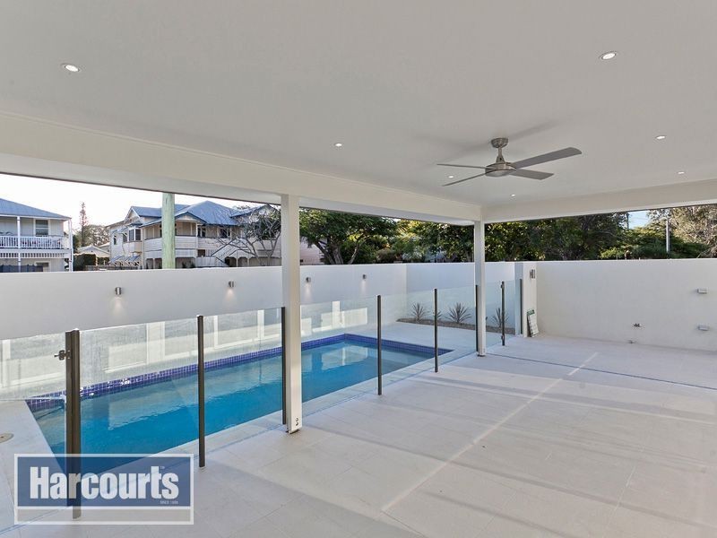 31 Henry street, Wooloowin QLD 4030