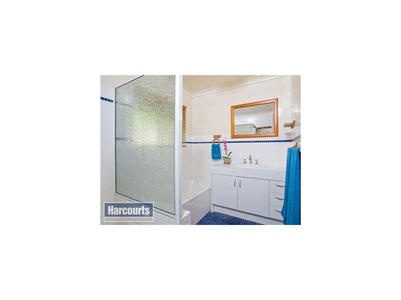 24 Eranga Street, The Gap QLD 4061