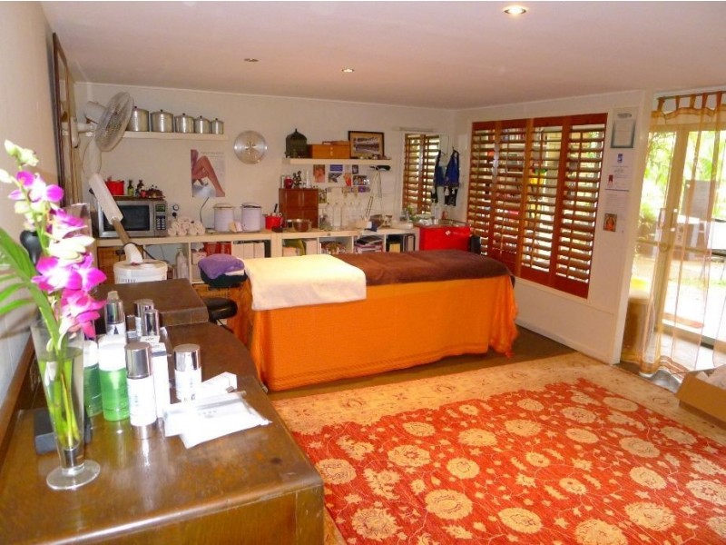 81 Barkala Street, The Gap QLD 4061