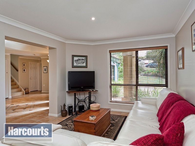 12 Bernarra Street, The Gap QLD 4061