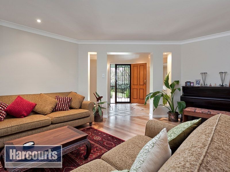 12 Bernarra Street, The Gap QLD 4061