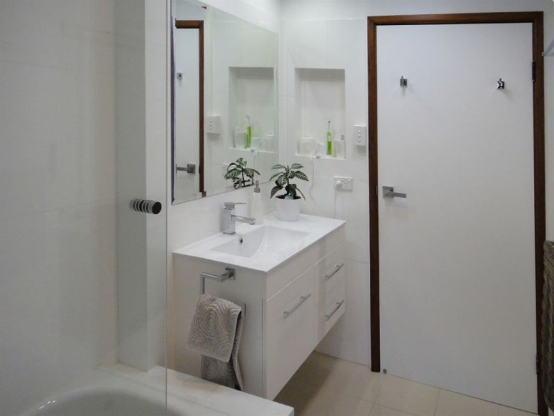 70 School Road, The Gap QLD 4061