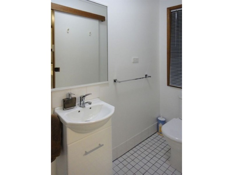 70 School Road, The Gap QLD 4061