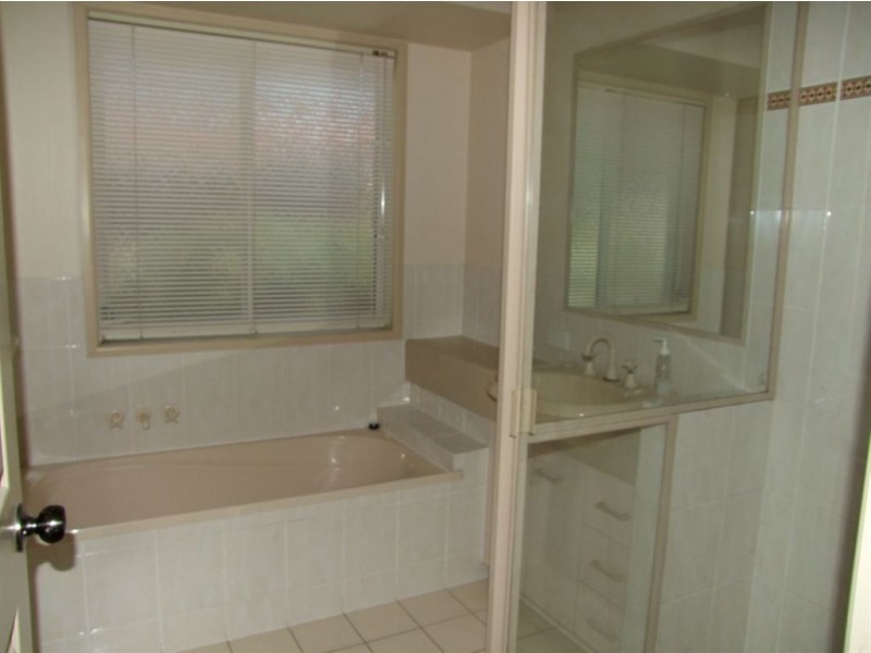 4 Cedar Place, The Gap QLD 4061