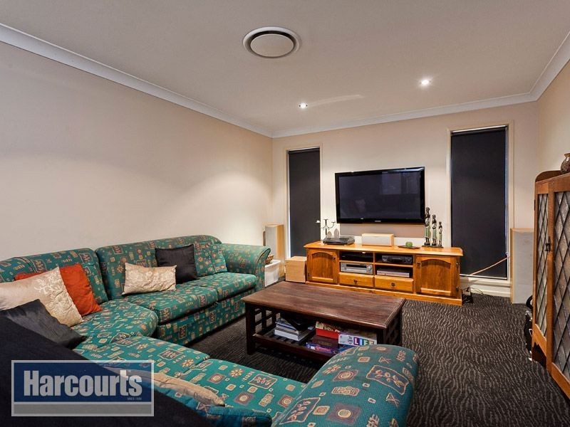 45 Rise Place, Upper Kedron QLD 4055