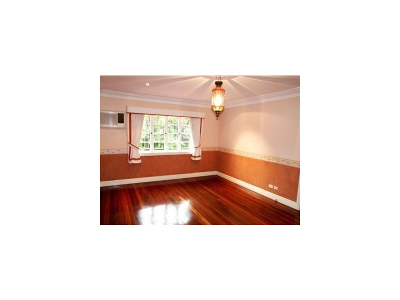 75 St Vincent Street, Ashgrove QLD 4060