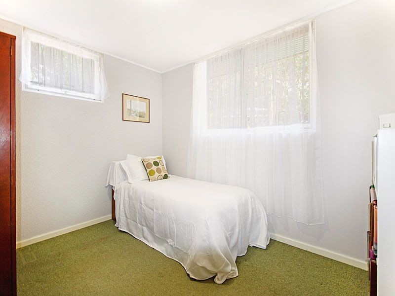 92 Barkala Street, The Gap QLD 4061