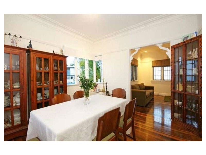 2 Gailey Street, Ashgrove QLD 4060