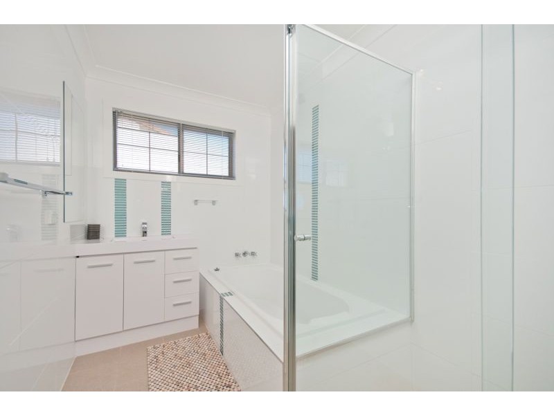 53 Kaloma Road, The Gap QLD 4061