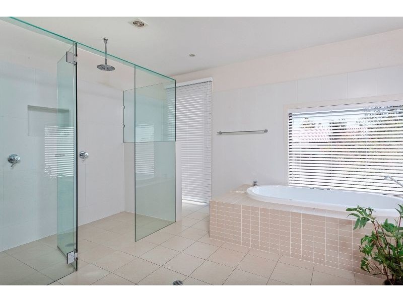 38 Panorama Street, Ashgrove QLD 4060
