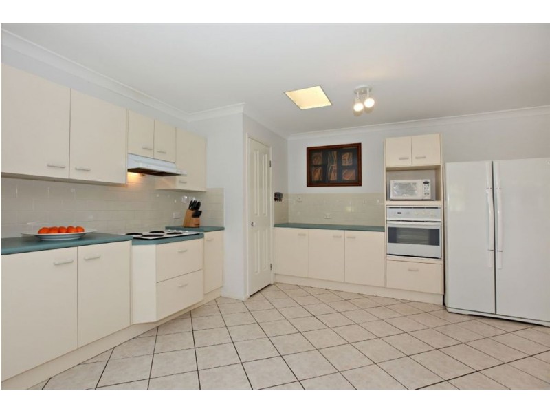 33 Parkside Crescent, The Gap QLD 4061