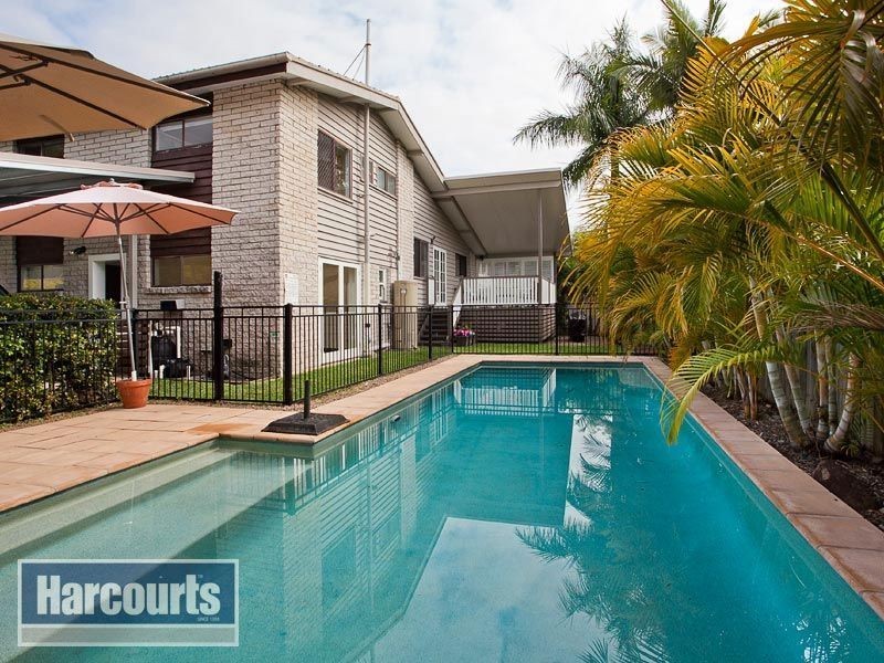 12 Malgoa Street, The Gap QLD 4061