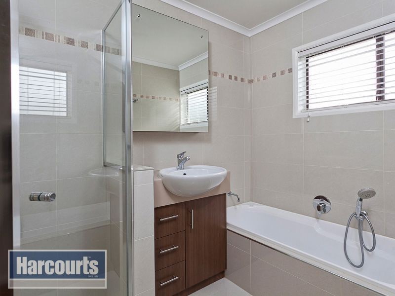 12 Malgoa Street, The Gap QLD 4061