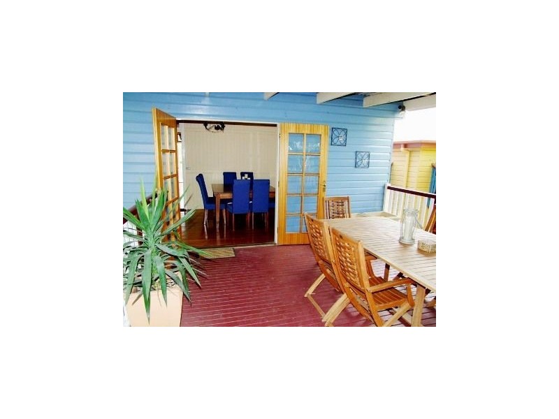 12 Lincoln Street, Wilston QLD 4051