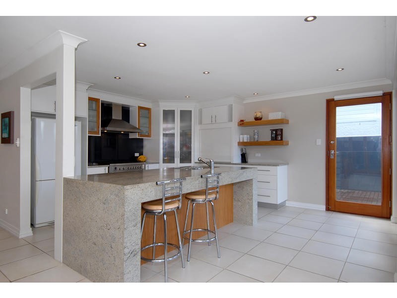 20 Dovedale Crescent, Ashgrove QLD 4060