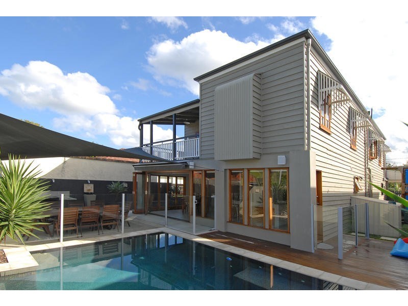 20 Dovedale Crescent, Ashgrove QLD 4060