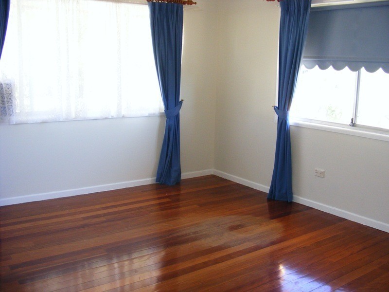 11 Cheppen St, The Gap QLD 4061