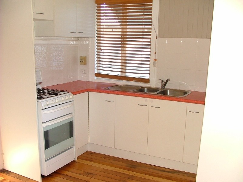 15 Accession St, Bardon QLD 4065