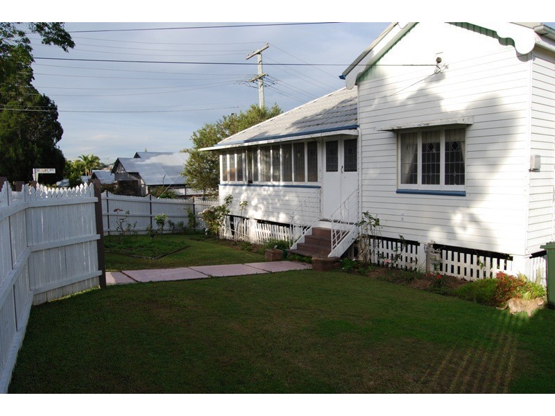 141 Ashgrove Ave, Ashgrove QLD 4060