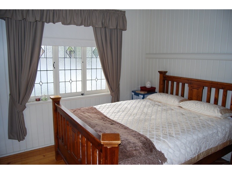 141 Ashgrove Ave, Ashgrove QLD 4060