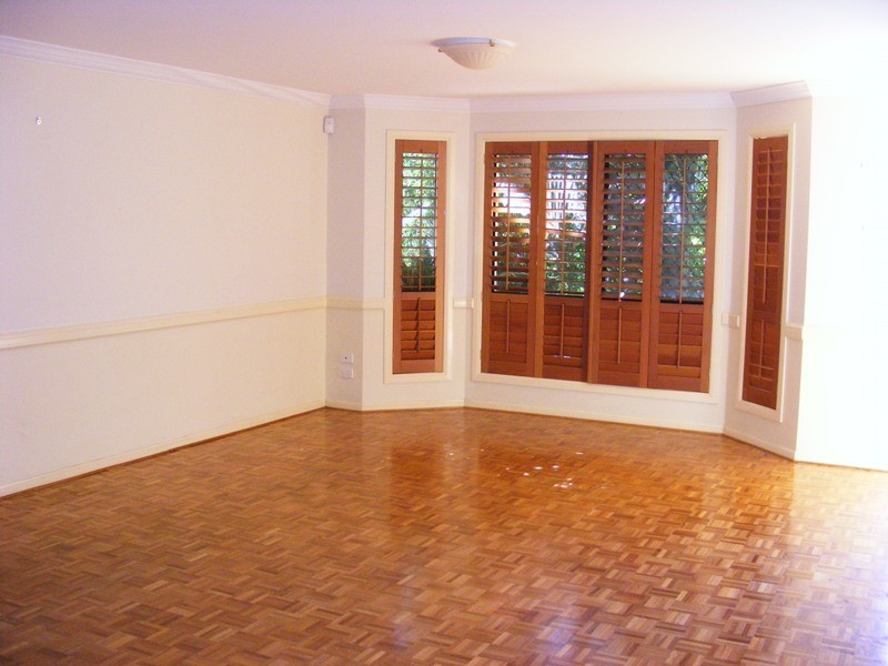 2/12 Kinnaird Street, Ashgrove QLD 4060