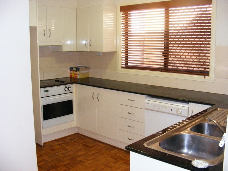 2/12 Kinnaird Street, Ashgrove QLD 4060