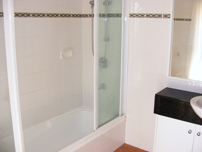 2/12 Kinnaird Street, Ashgrove QLD 4060