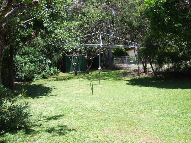 12 Holmesbrook St, Ashgrove QLD 4060