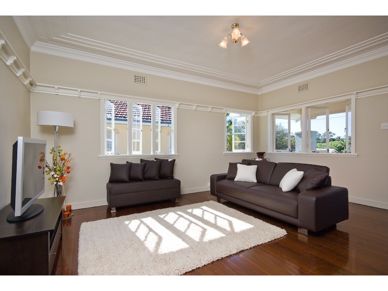 54 Kauri Rd, Ashgrove QLD 4060