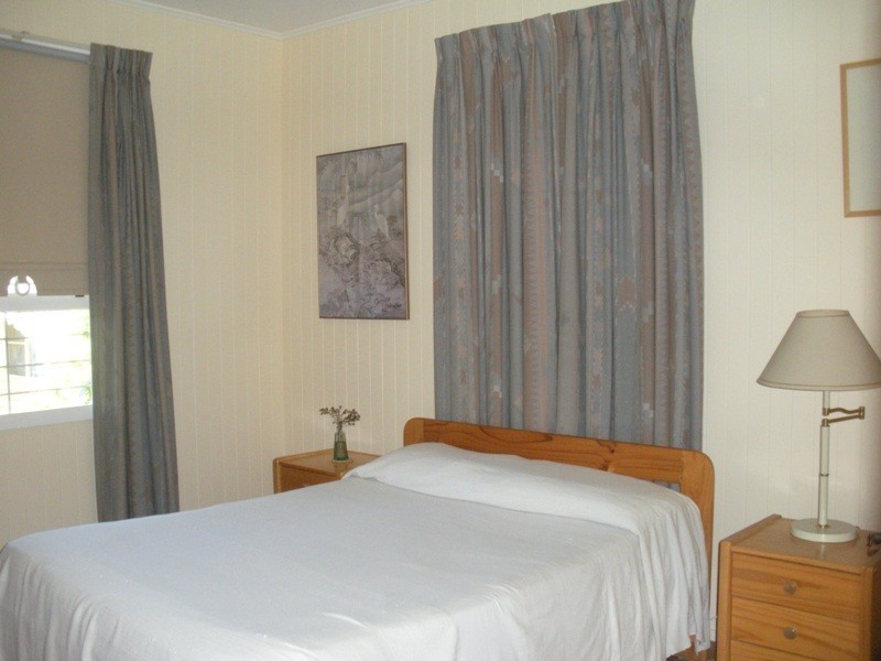 24 Carmel St, Bardon QLD 4065