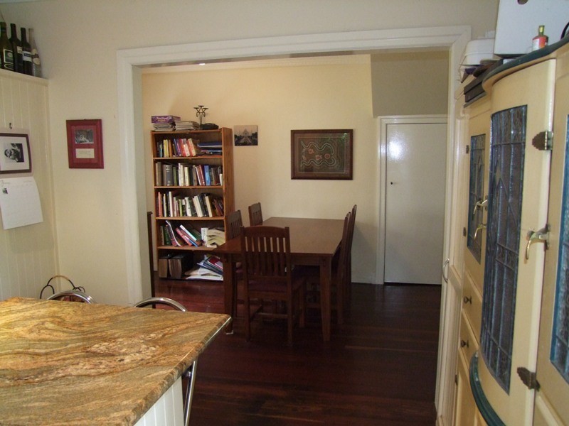 124 Frasers Rd, Ashgrove QLD 4060