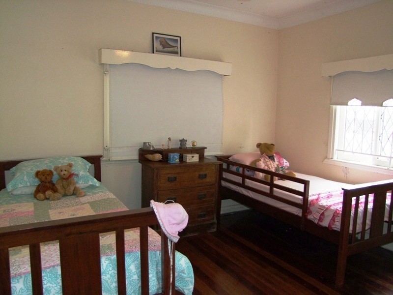 124 Frasers Rd, Ashgrove QLD 4060