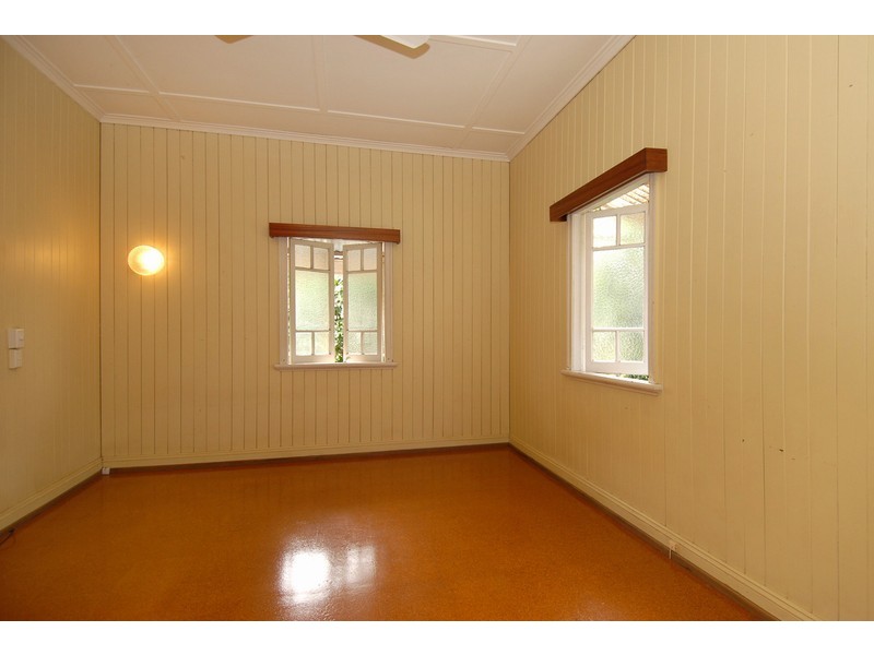 57 Piddington St, Ashgrove QLD 4060