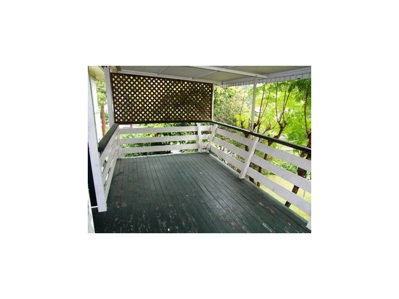 17 Nestor Ave, Bardon QLD 4065