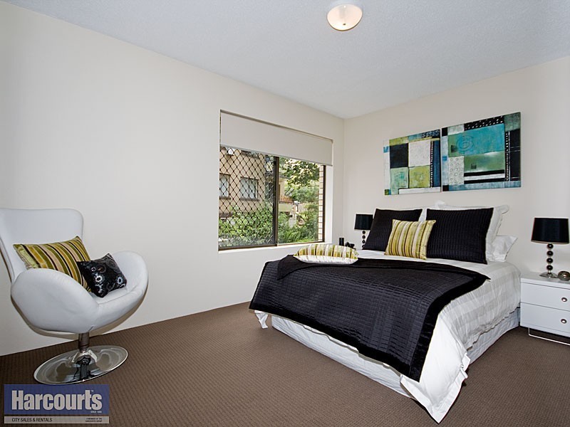 4/19 Llewellyn Street, New Farm QLD 4005