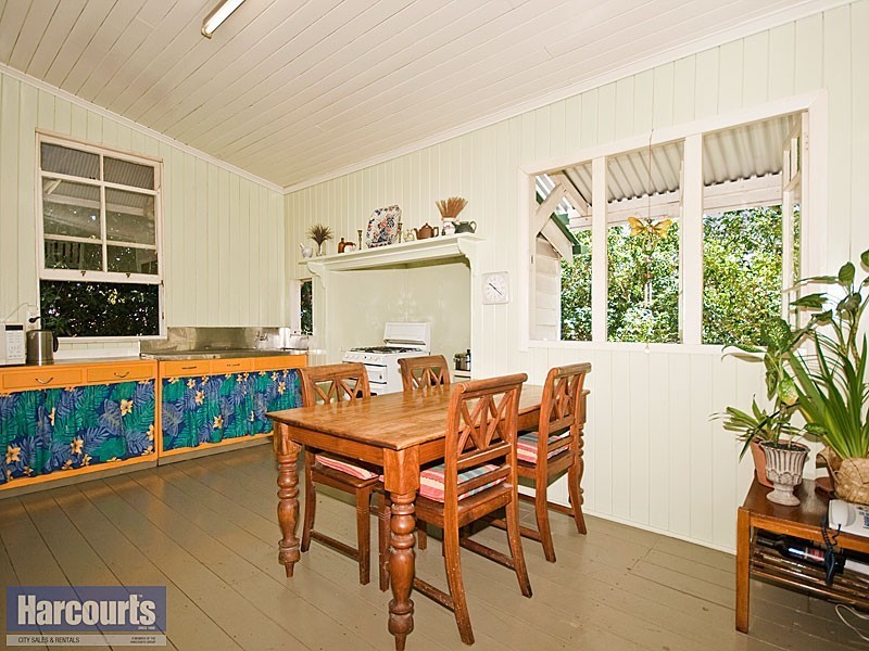 15 Love Street, Spring Hill QLD 4000