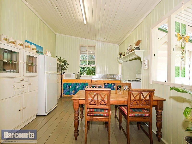 15 Love Street, Spring Hill QLD 4000
