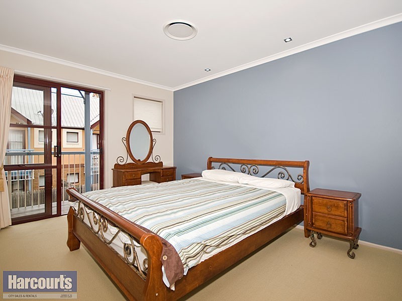 19/53 St Pauls Terrace, Spring Hill QLD 4000