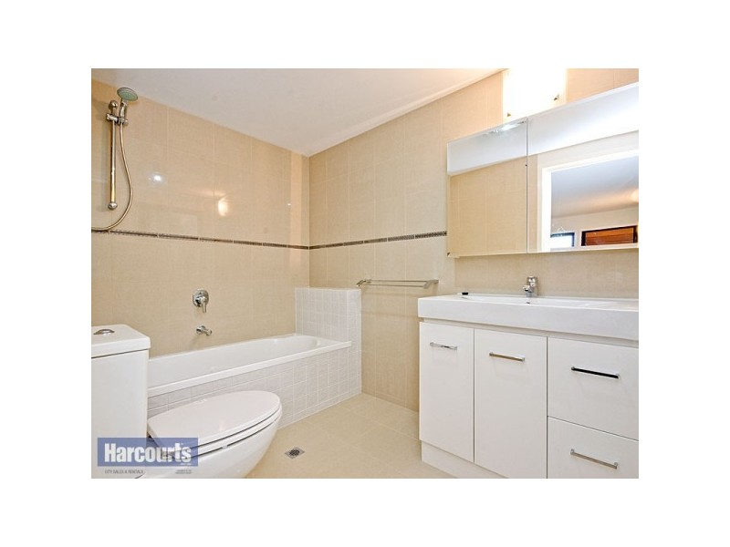 7 Winship Street, Red Hill QLD 4059
