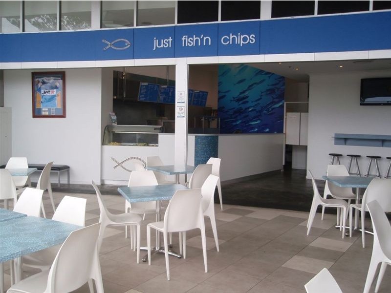 8/120 Marine Parade, Coolangatta QLD 4225