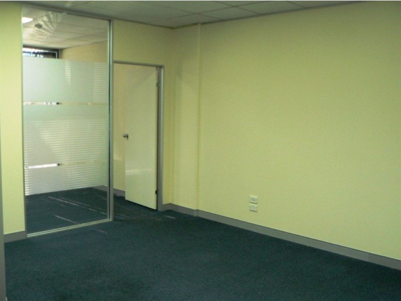 2/52 Davenport Street, Southport QLD 4215