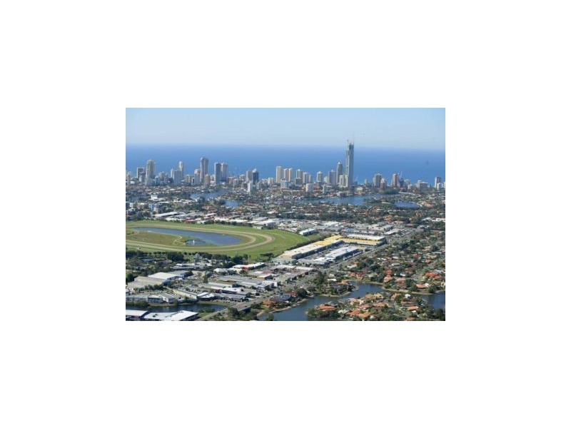 95 Ashmore Road, Bundall QLD 4217