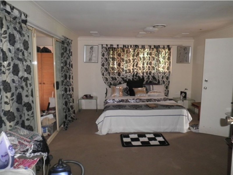 53 Bundall road, Surfers Paradise QLD 4217