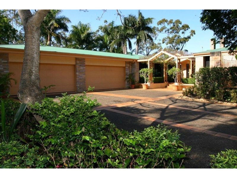 26B Uplands Drive, Parkwood QLD 4214